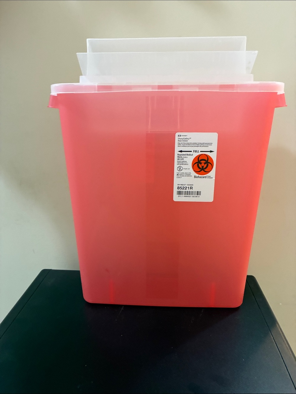 Sharps - Red Medical Waste Container with Secure Lid - 3 Gallon